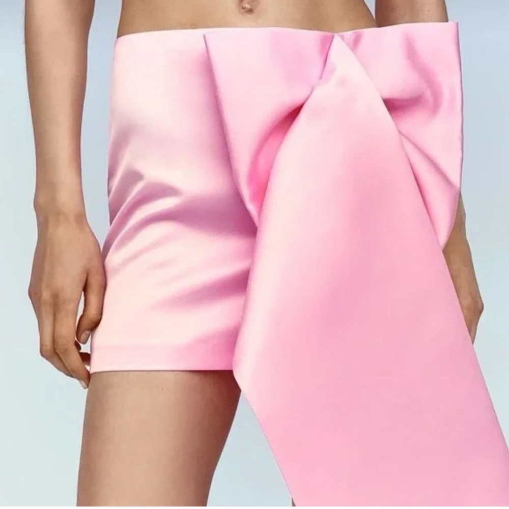 Zara Satin Effect Pink Mini Skirt with Bow